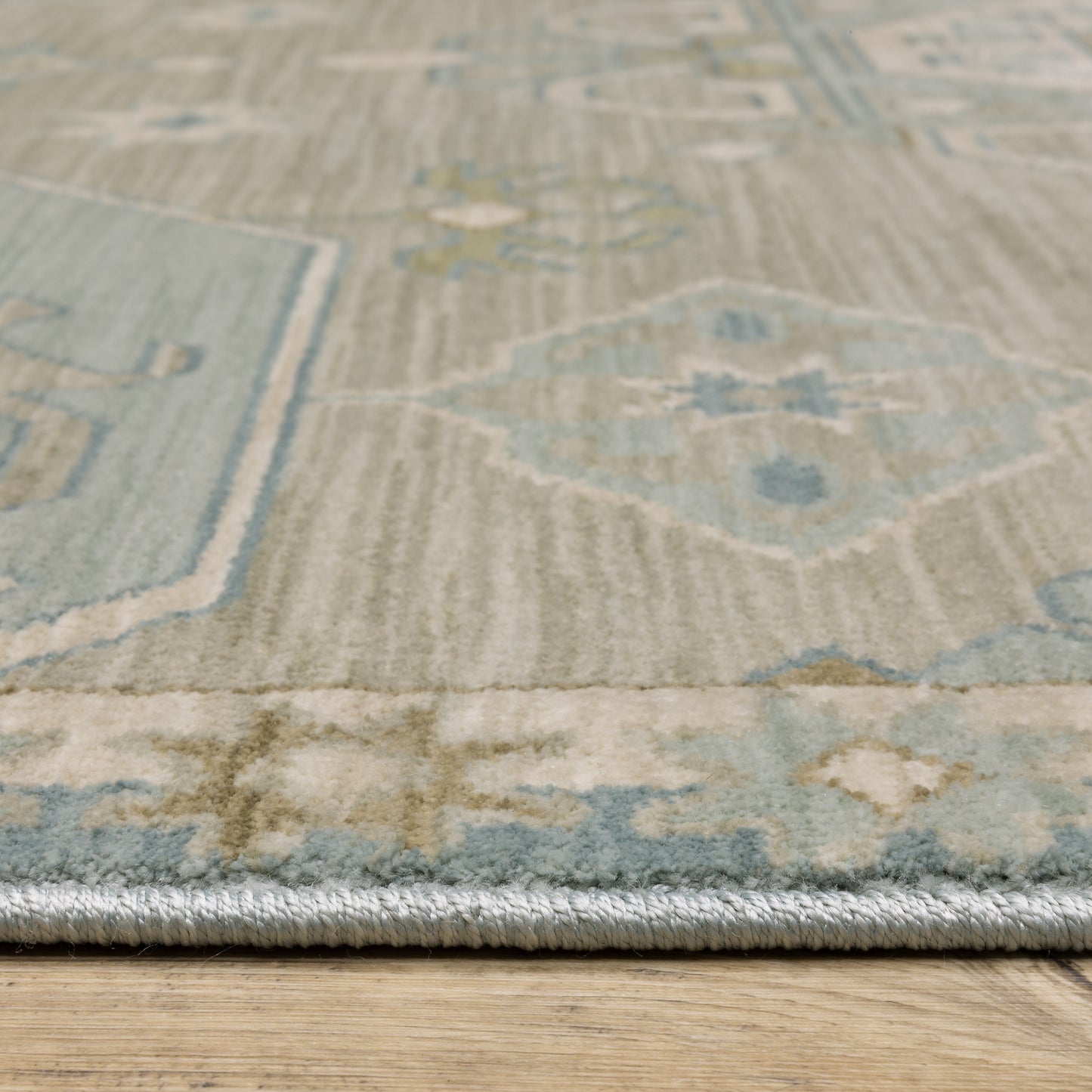 Maeve Medallion Grey/ Blue Distressed Cut Pile Rug