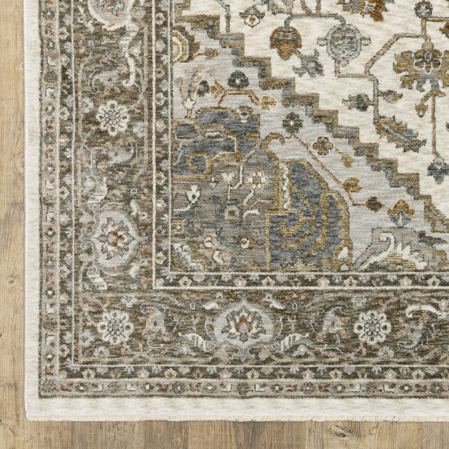 Maharaja Medallion Ivory/ Gold Oriental Cut Pile Rug