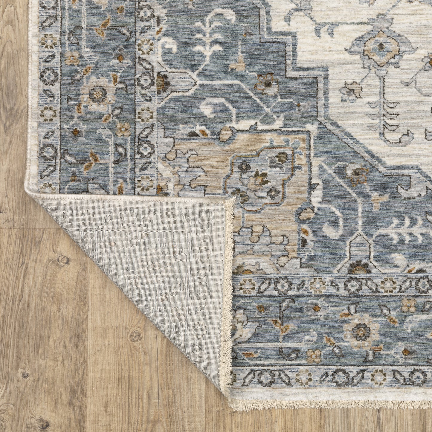 Maharaja Medallion Blue/ Ivory Oriental Cut Pile Rug