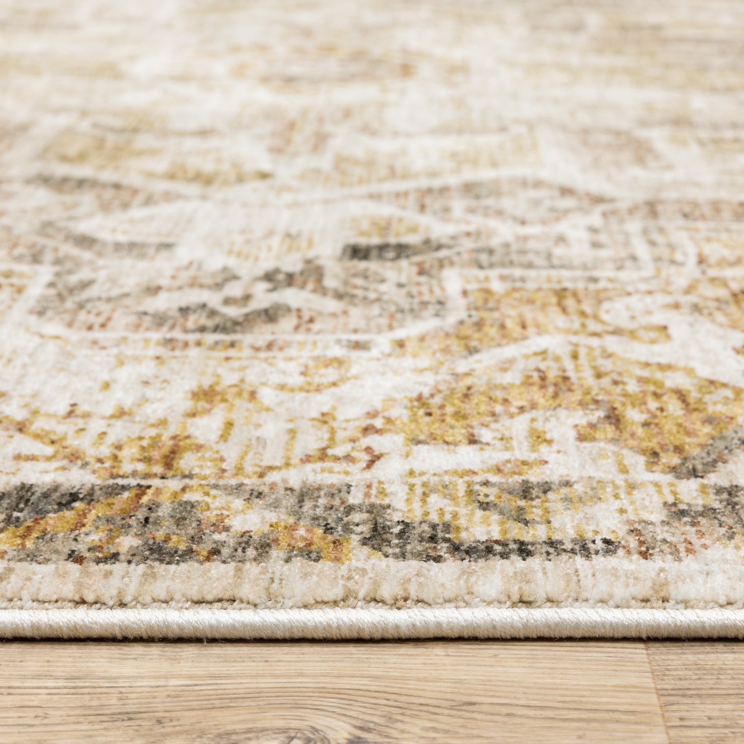 Maharaja Medallion Gold/ Brown Distressed Cut Pile Rug