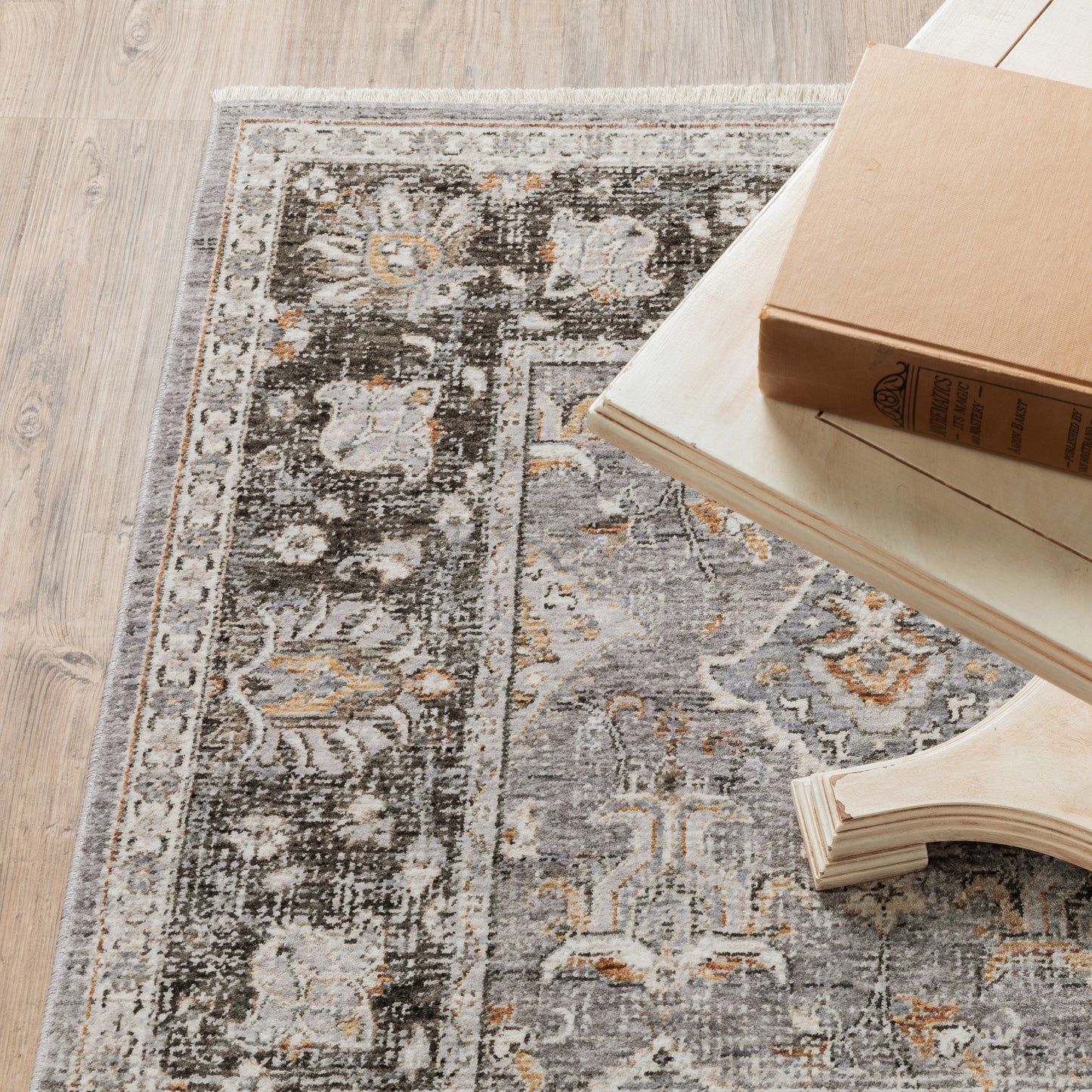 Maharaja Distressed Grey/ Blue Oriental Cut Pile Rug
