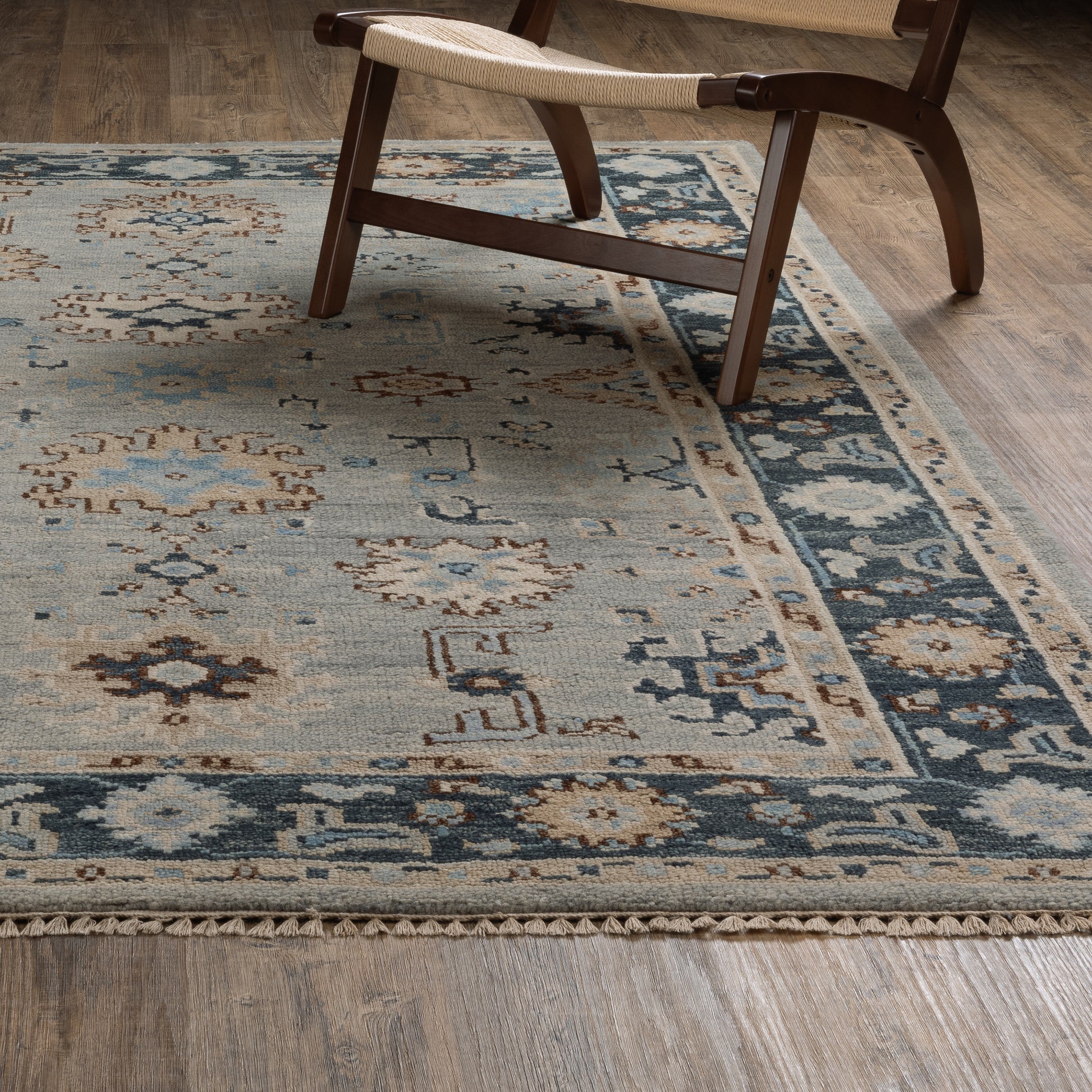 Majorca Floral Grey/ Blue Distressed Loop Pile Rug