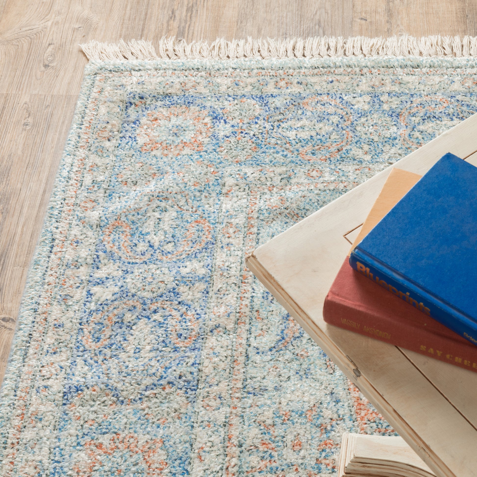 Malabar Medallion Blue/ Red Oriental Cut Pile Rug