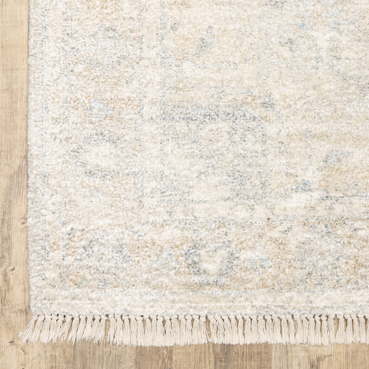 Malabar Distressed Beige/ Grey Medallion Cut Pile Rug