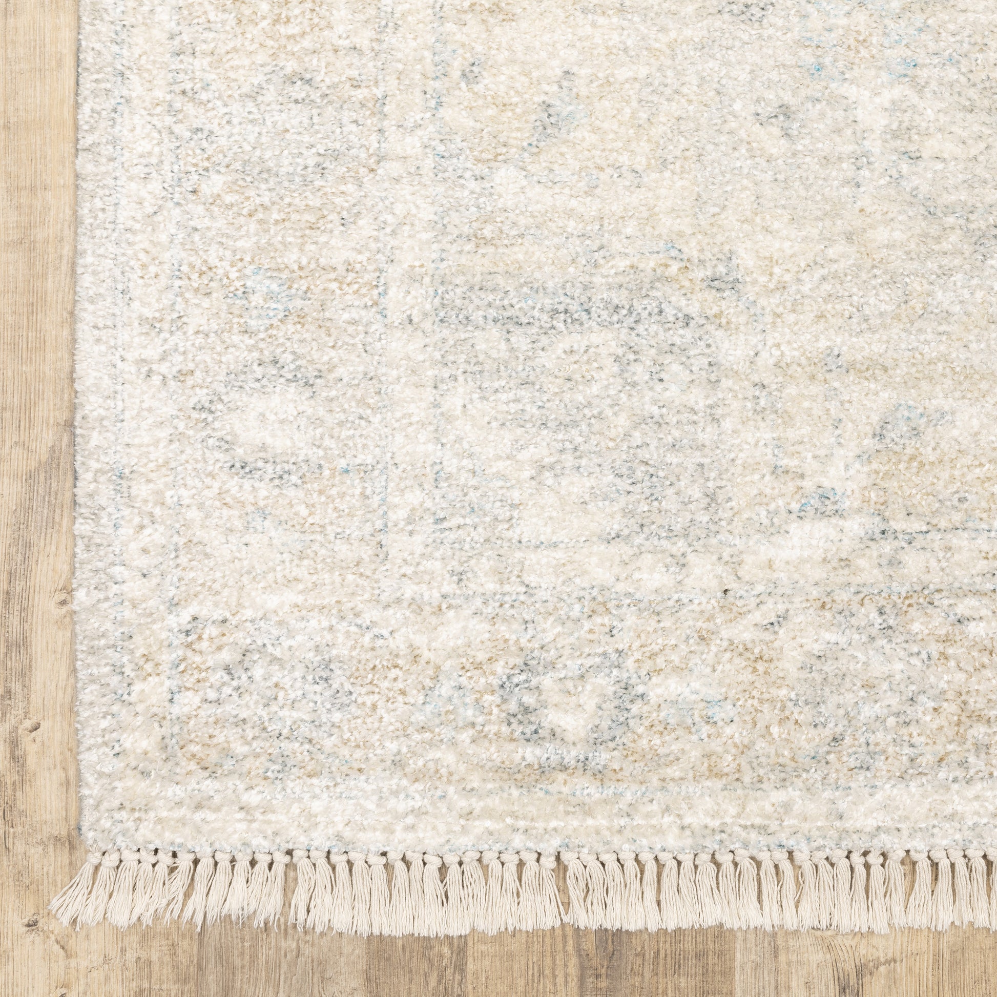Malabar Distressed Beige/ Grey Medallion Cut Pile Rug