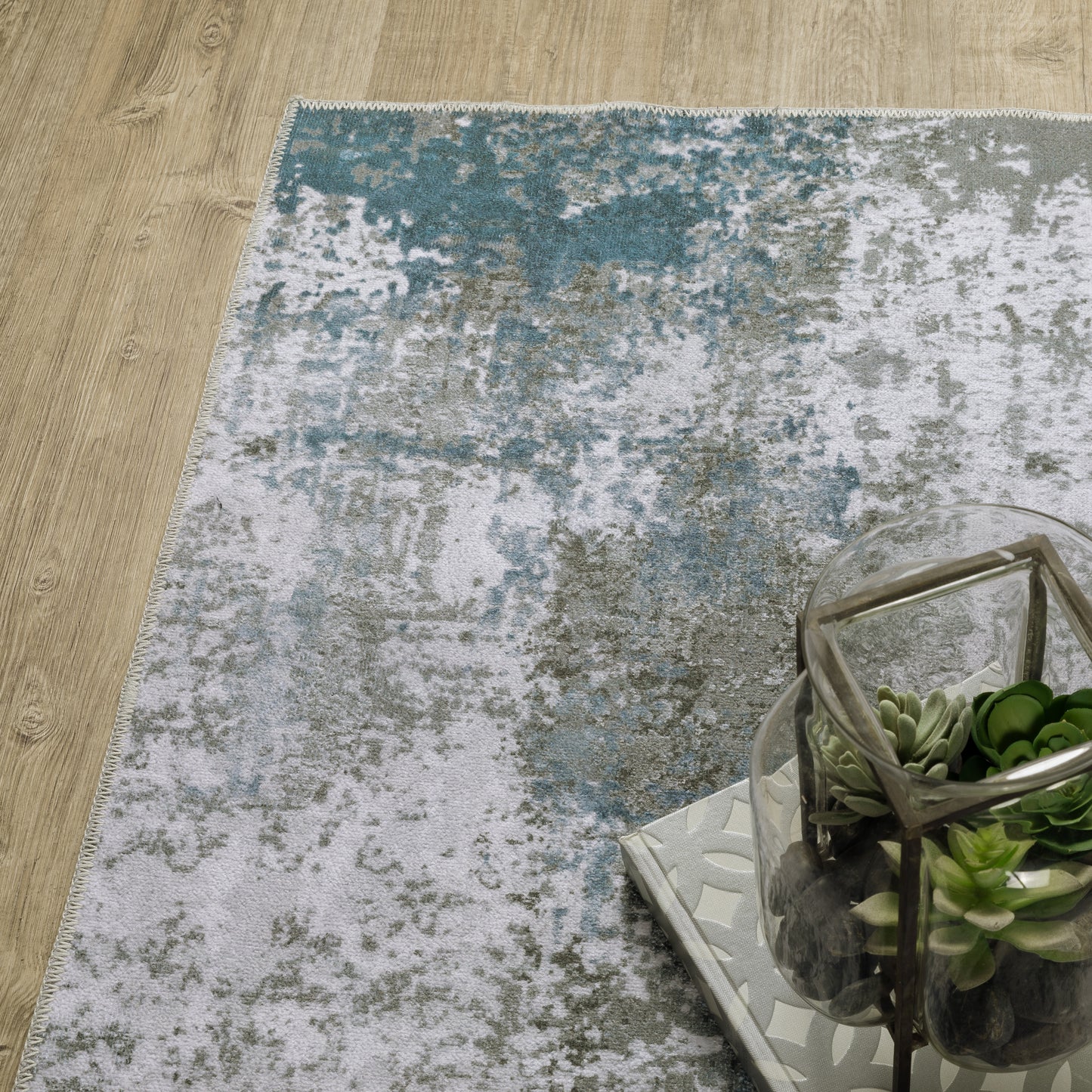 Malibu Distressed Ivory/ Grey Abstract Flat Weave Rug