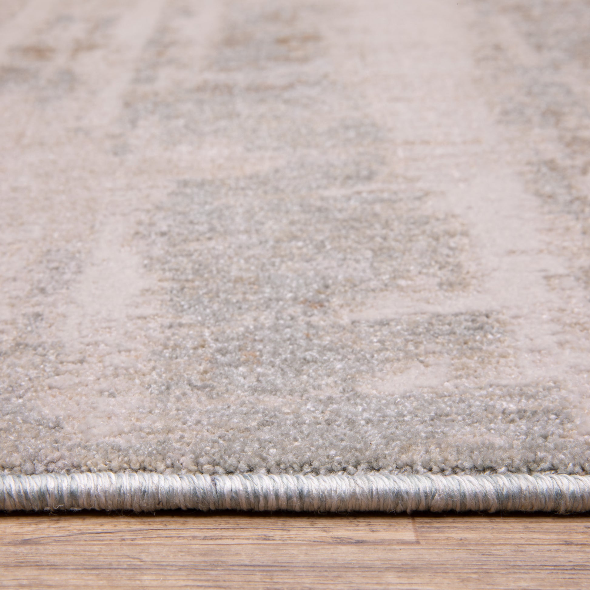 Mallory Distressed Beige/ Blue Abstract Cut Pile Rug