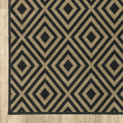 Marina Lattice Black/ Tan Outdoor Loop Pile Rug