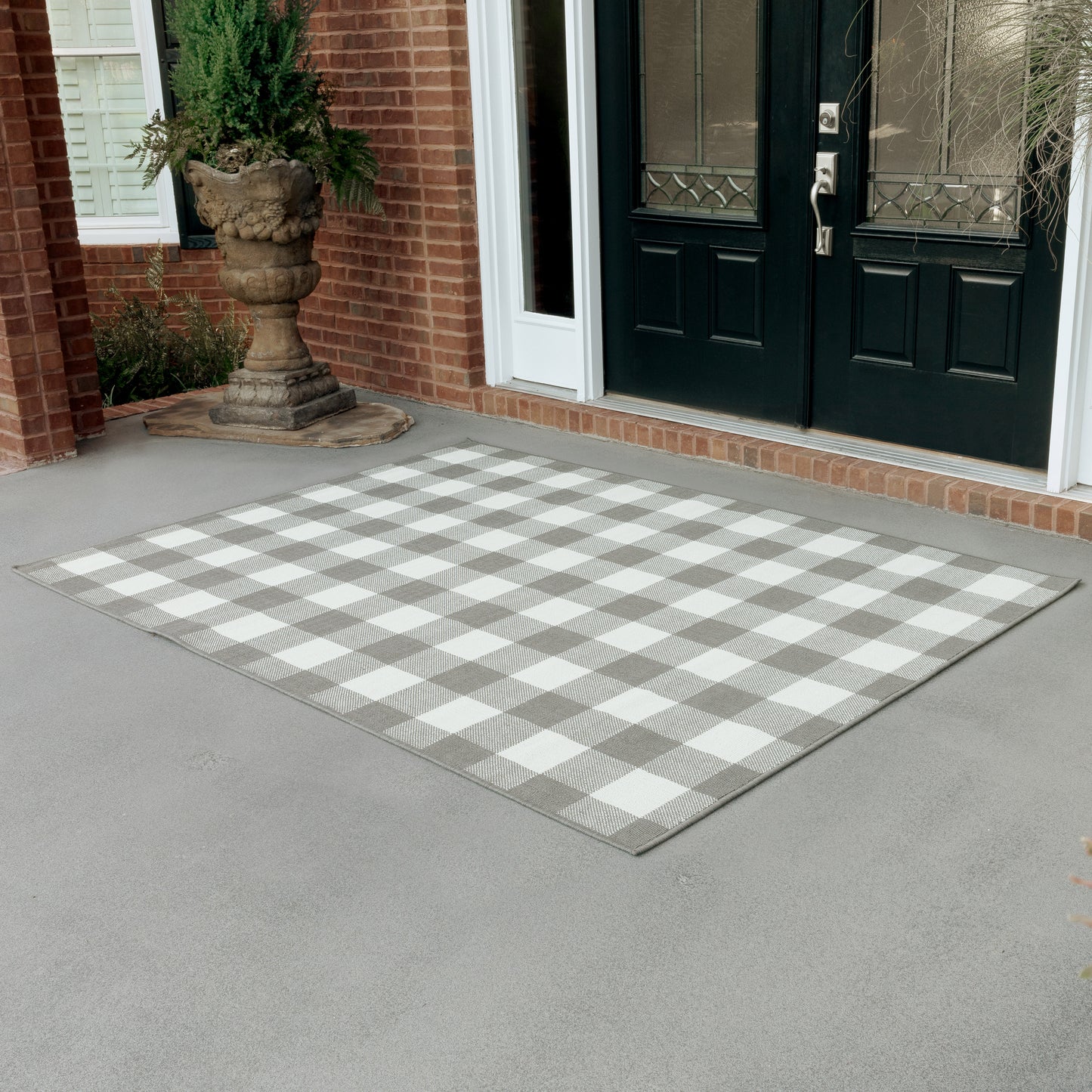 Marina Outdoor Grey/ Ivory Geometric Loop Pile Rug