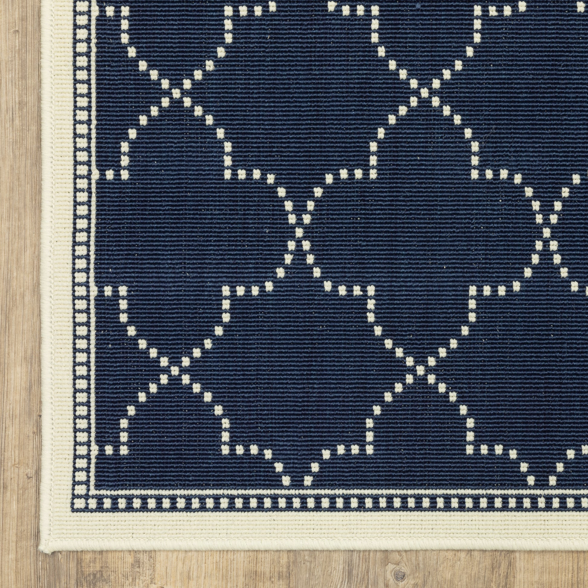 Marina Lattice Navy/ Ivory Outdoor Loop Pile Rug