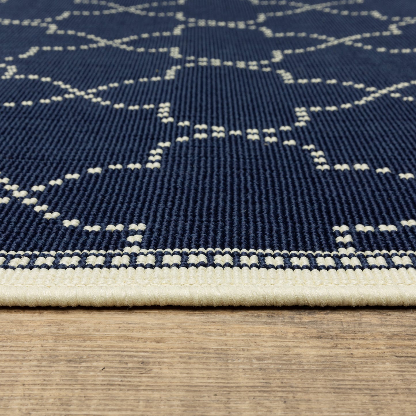 Marina Lattice Navy/ Ivory Outdoor Loop Pile Rug