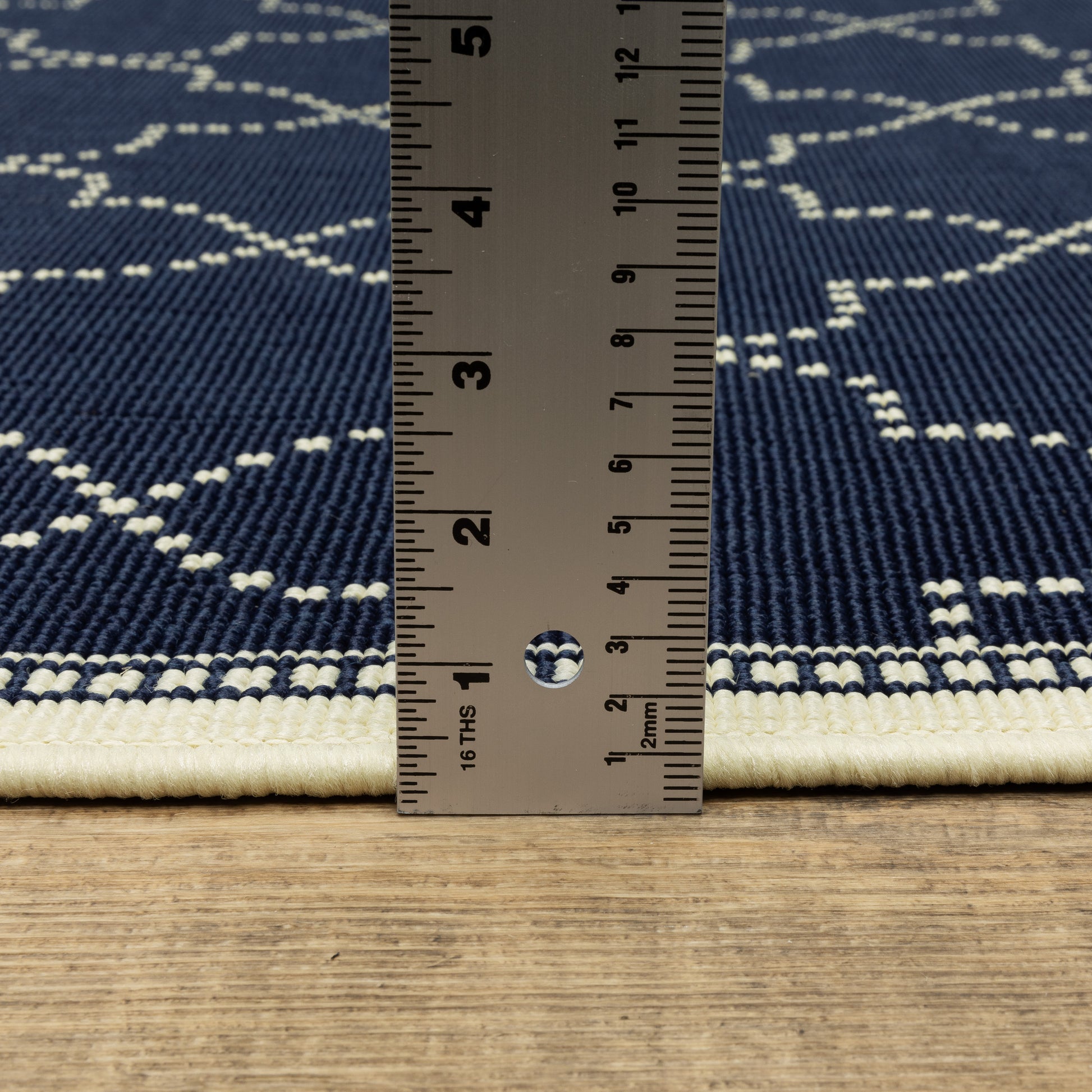 Marina Lattice Navy/ Ivory Outdoor Loop Pile Rug