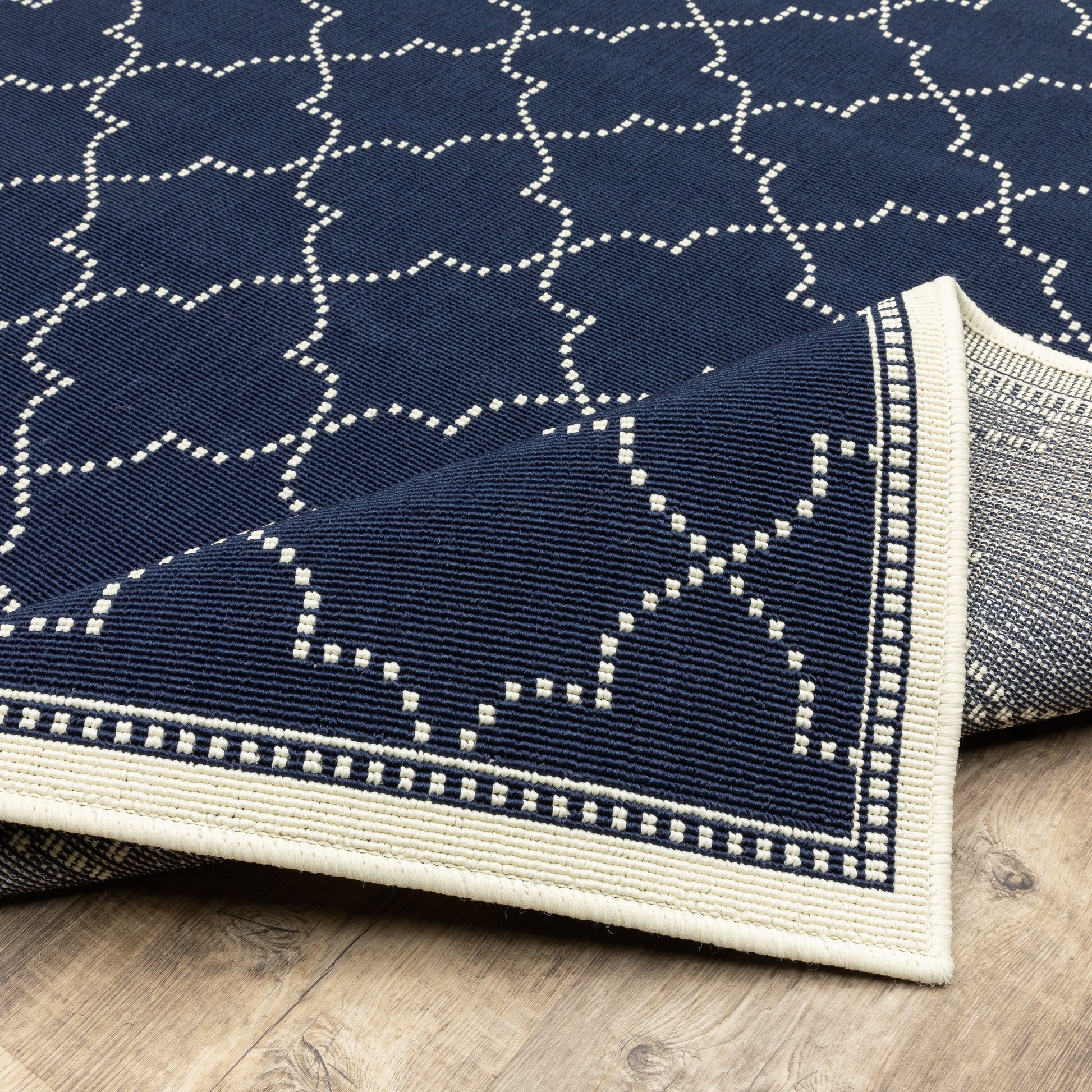 Marina Lattice Navy/ Ivory Outdoor Loop Pile Rug