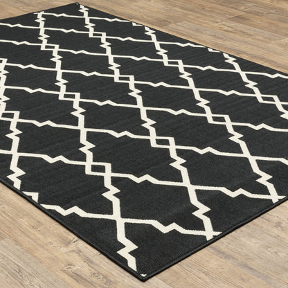 Marina Lattice Black/ Ivory Outdoor Loop Pile Rug