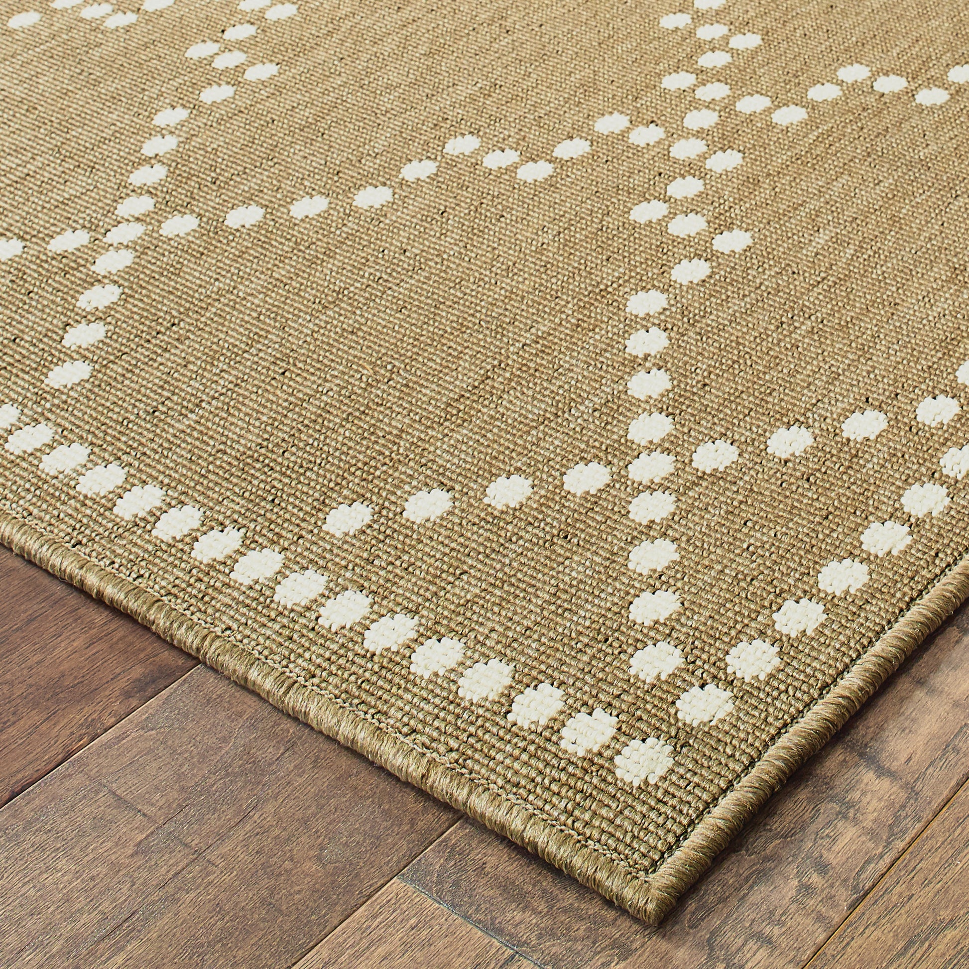 Marina Lattice Tan/ Ivory Outdoor Loop Pile Rug