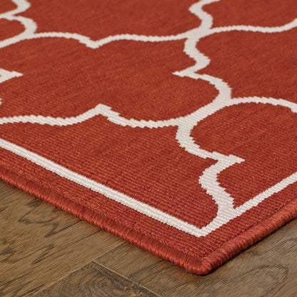 Meridian Outdoor Red/ Ivory Lattice Loop Pile Rug