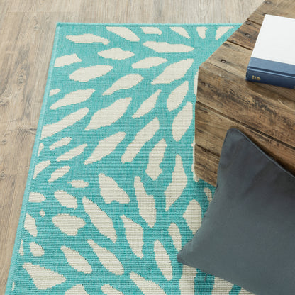 Meridian Outdoor Blue/ Ivory Floral Loop Pile Rug