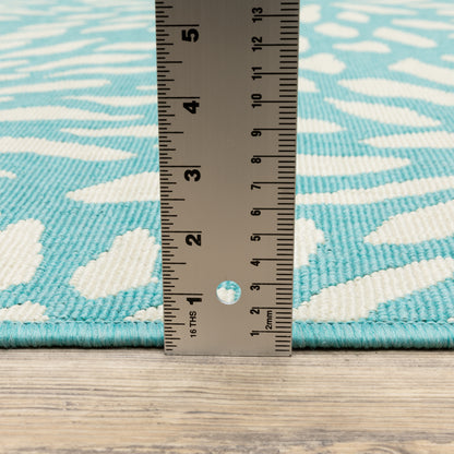 Meridian Outdoor Blue/ Ivory Floral Loop Pile Rug