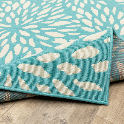 Meridian Outdoor Blue/ Ivory Floral Loop Pile Rug