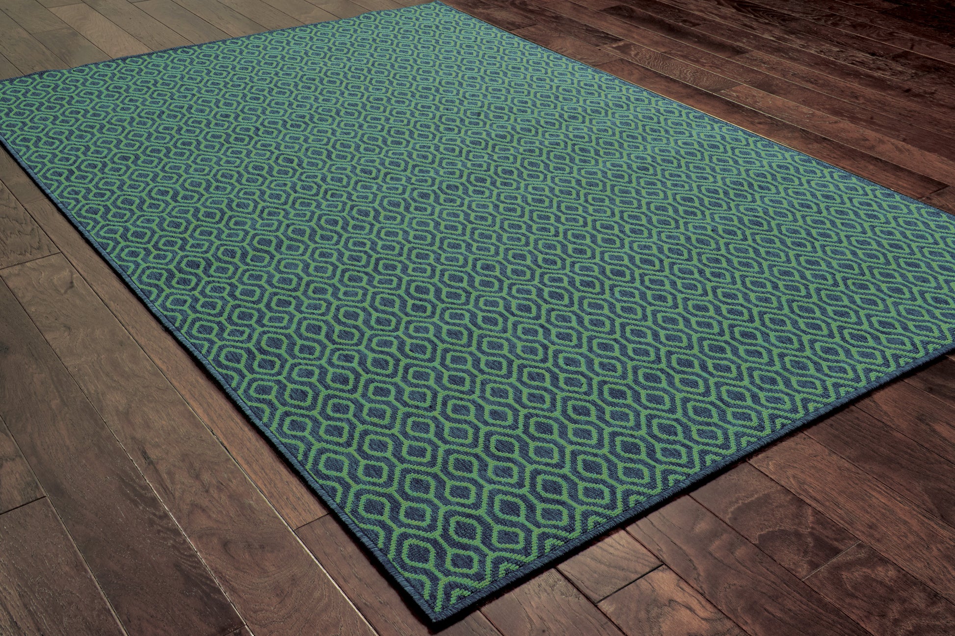 Meridian Outdoor Navy/ Green Geometric Loop Pile Rug