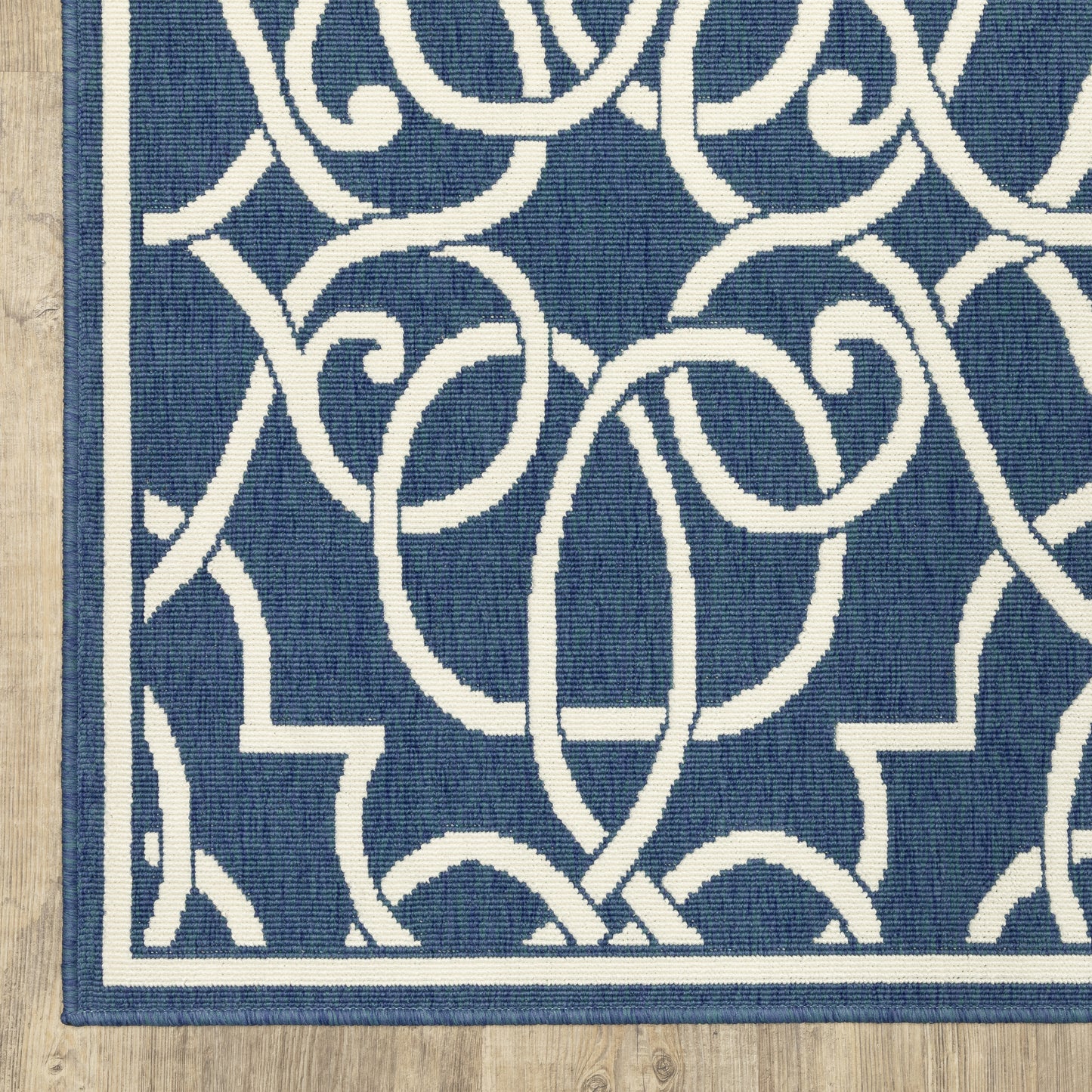 Meridian Outdoor Navy/ Ivory Geometric Loop Pile Rug