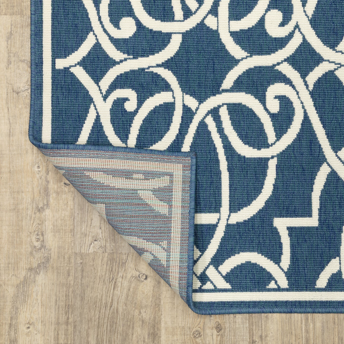 Meridian Outdoor Navy/ Ivory Geometric Loop Pile Rug