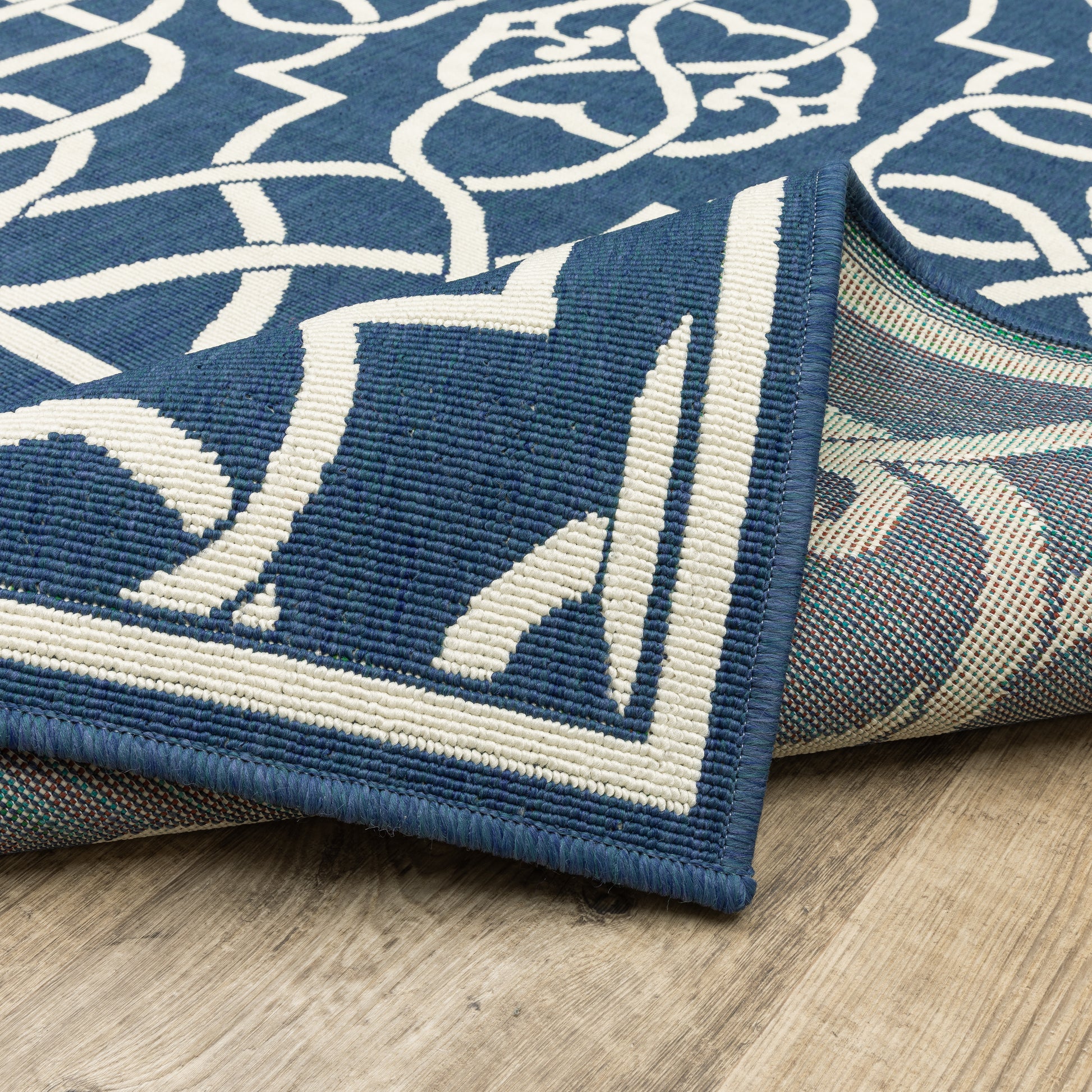 Meridian Outdoor Navy/ Ivory Geometric Loop Pile Rug
