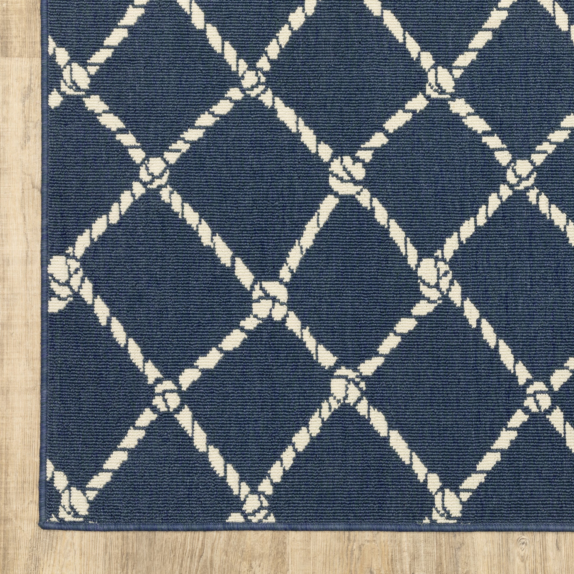 Meridian Lattice Blue/ Ivory Novelty Loop Pile Rug