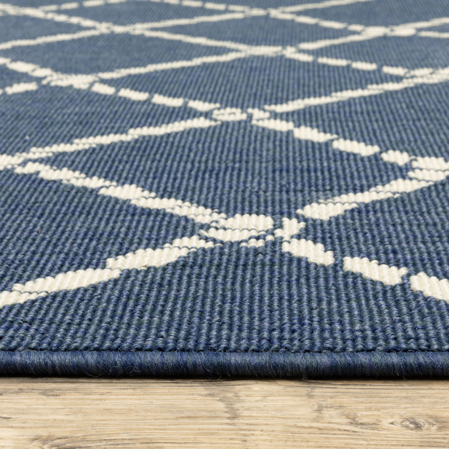 Meridian Lattice Blue/ Ivory Novelty Loop Pile Rug