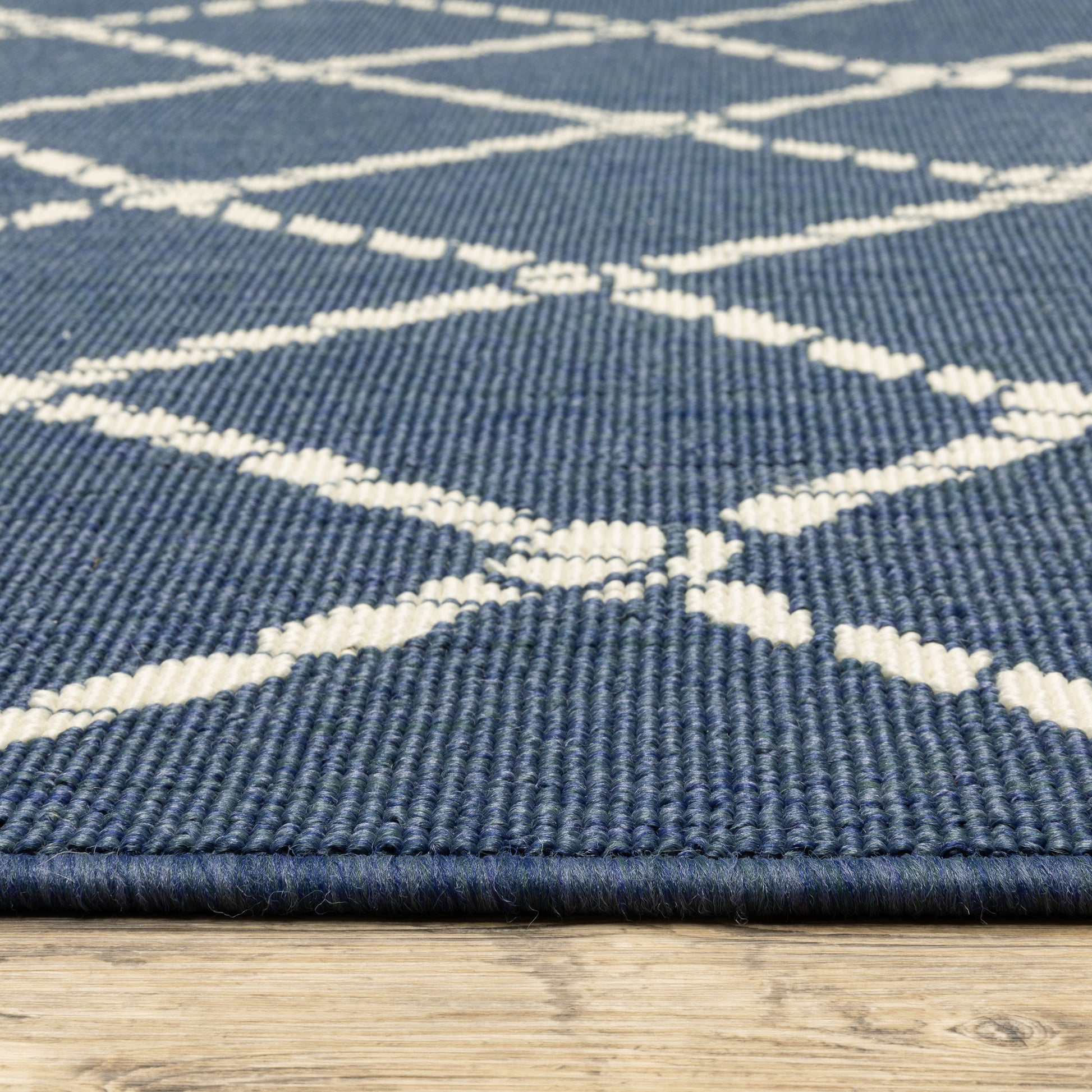 Meridian Lattice Blue/ Ivory Novelty Loop Pile Rug