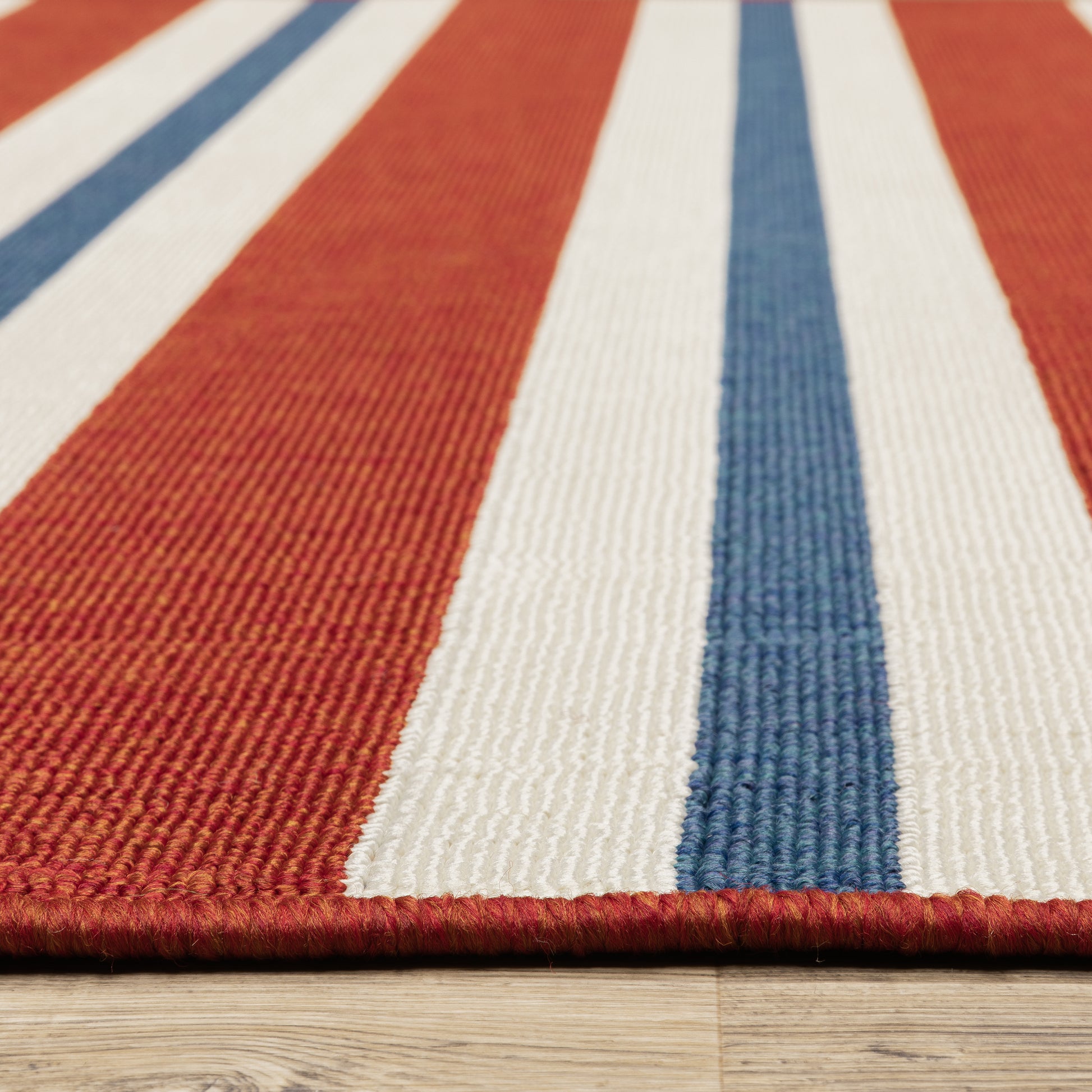 Meridian Outdoor Red/ Blue Stripe Loop Pile Rug