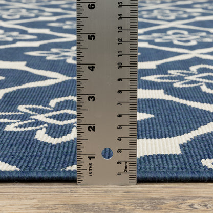Meridian Outdoor Navy/ Ivory Lattice Loop Pile Rug