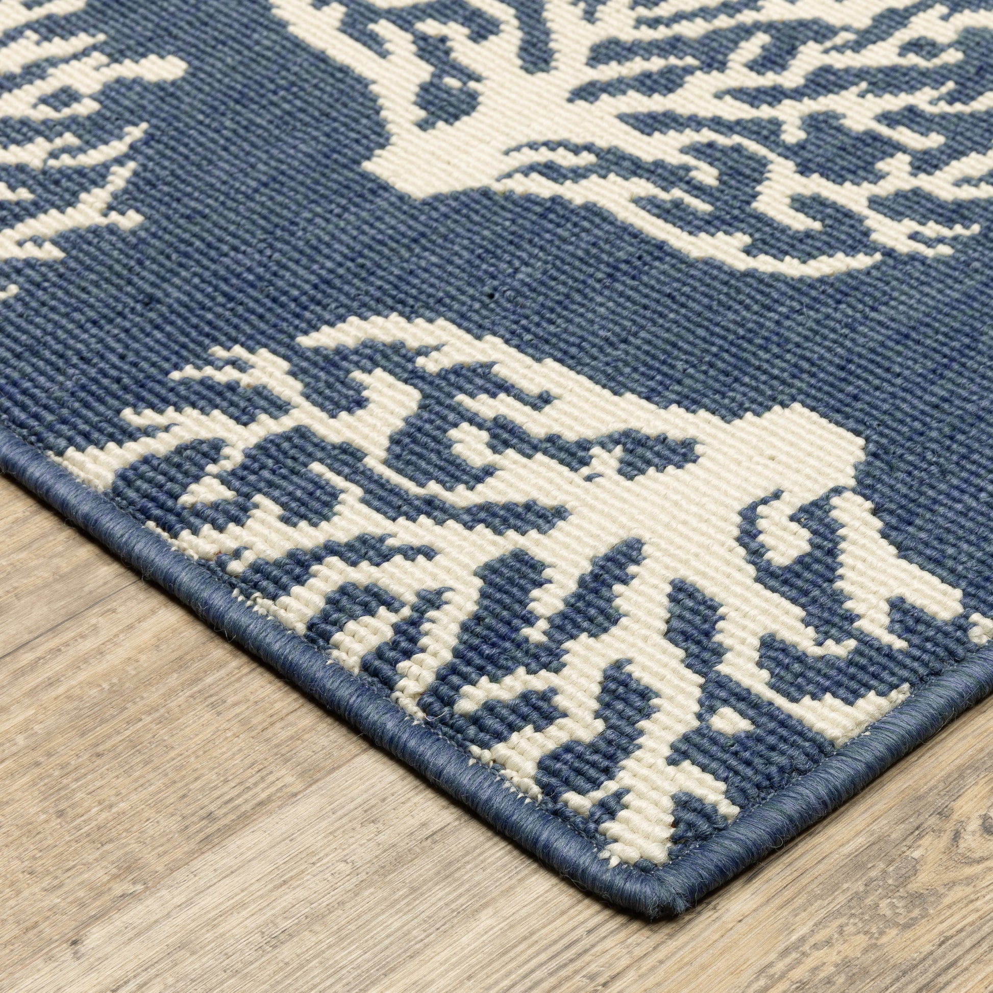 Meridian Novelty Blue/ Ivory Geometric Loop Pile Rug
