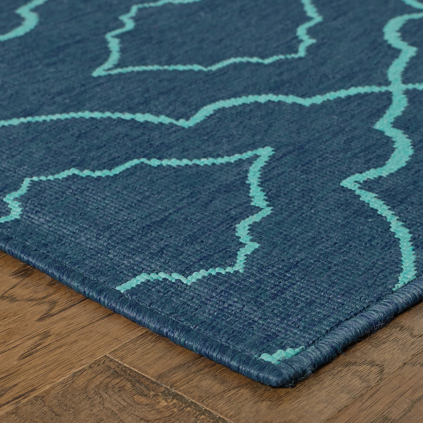 Meridian Outdoor Navy/ Blue Lattice Loop Pile Rug
