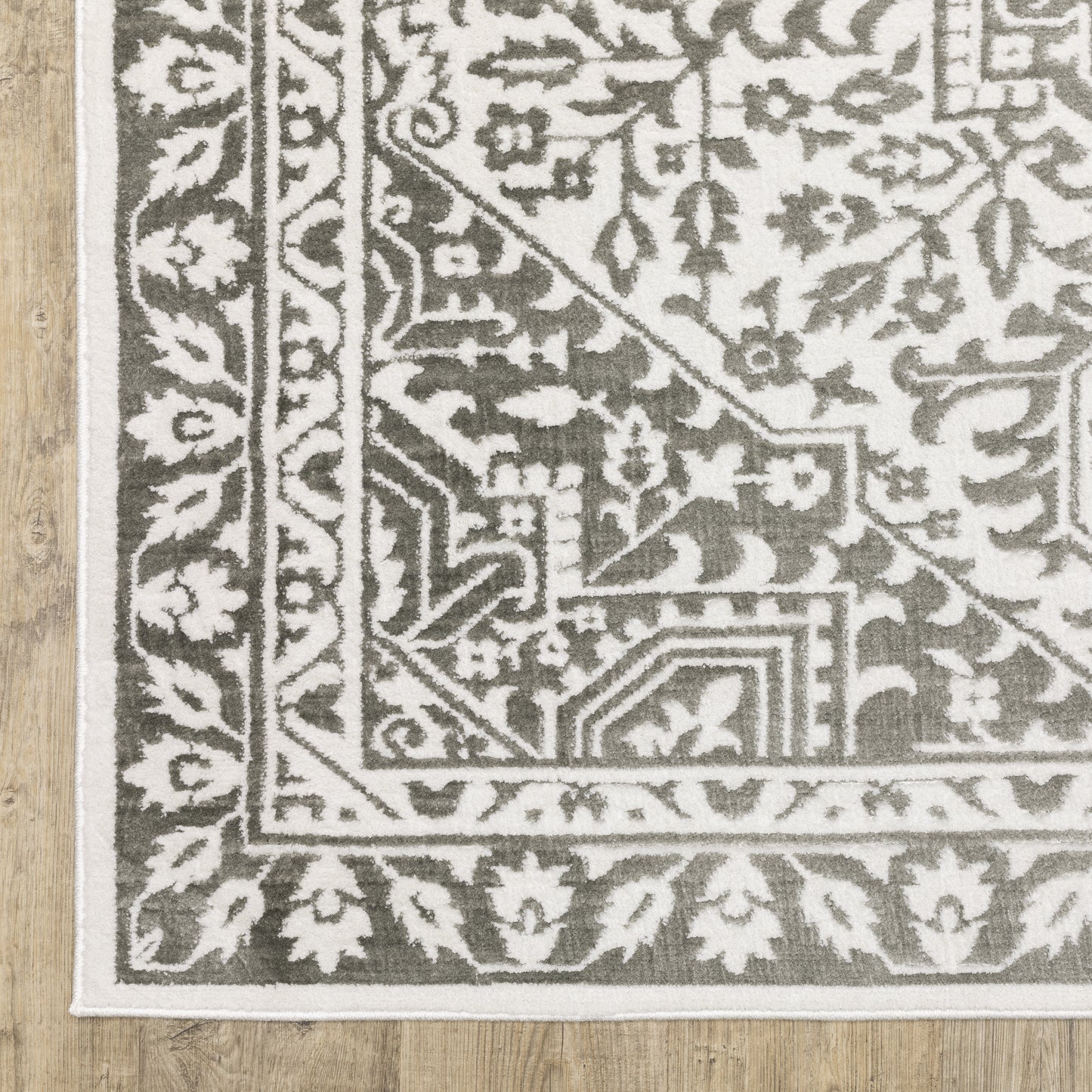 Montecito Medallion Grey/ White Oriental Cut Pile Rug