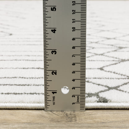 Montecito Geometric White/ Grey Cut Pile Rug