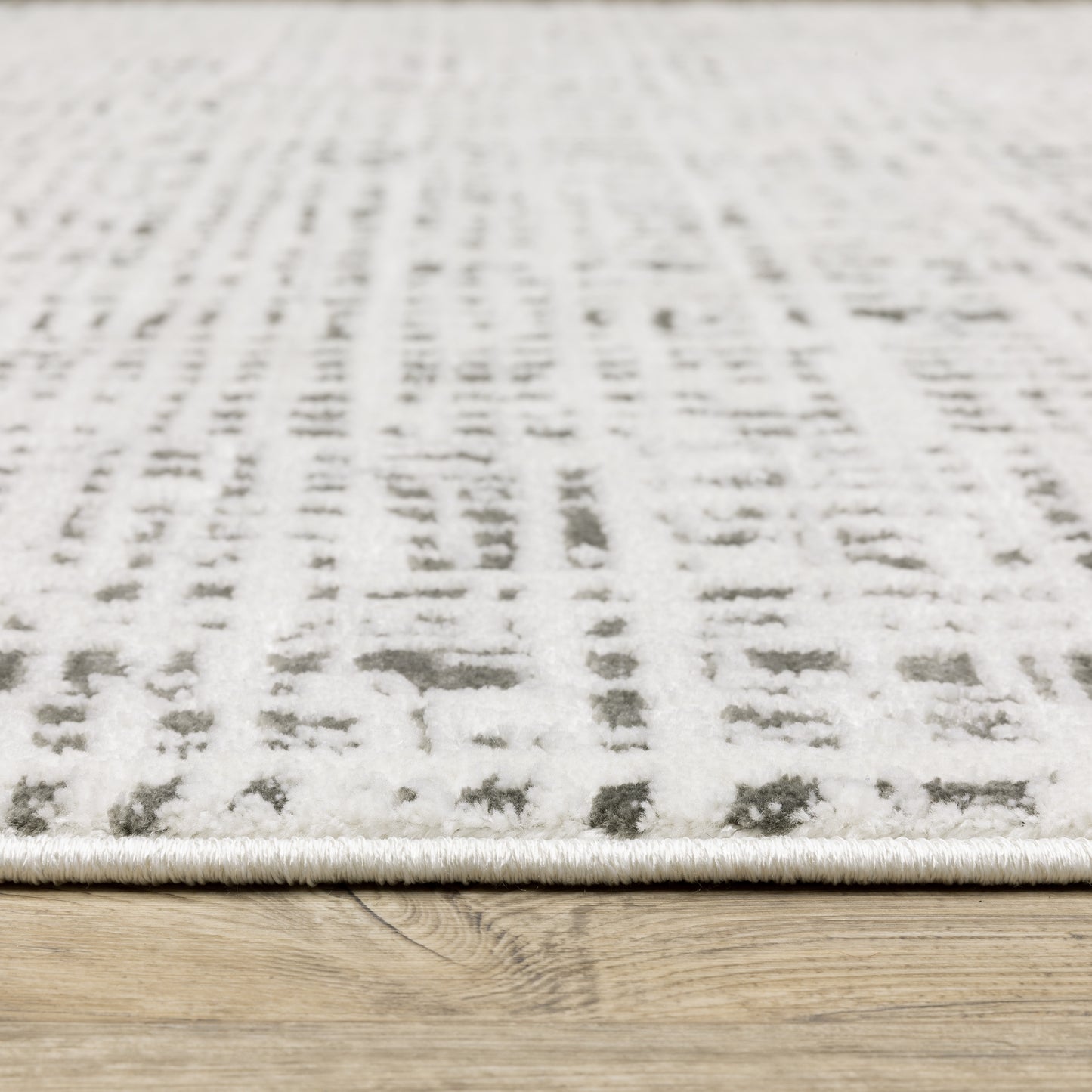 Montecito Abstract White/ Grey Cut Pile Rug