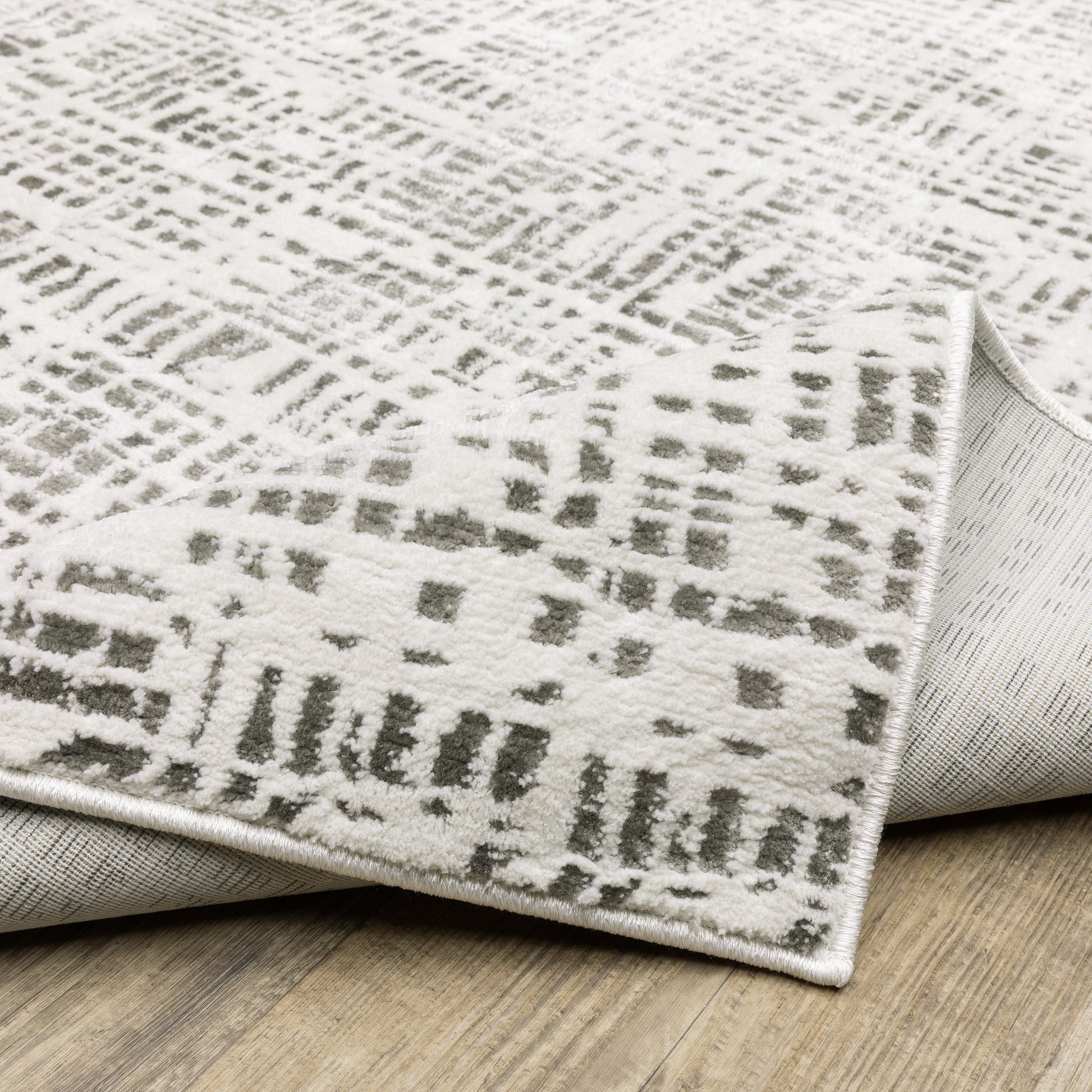 Montecito Abstract White/ Grey Cut Pile Rug