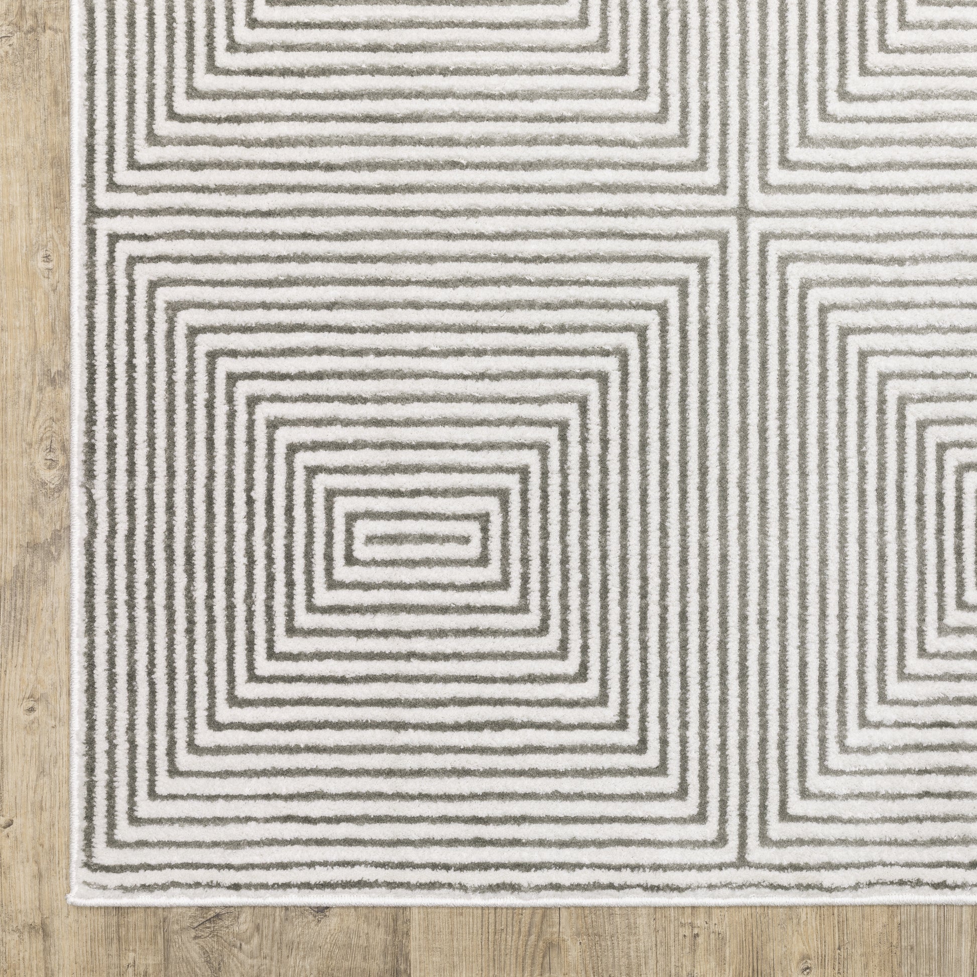 Montecito Geometric Grey/ White Cut Pile Rug