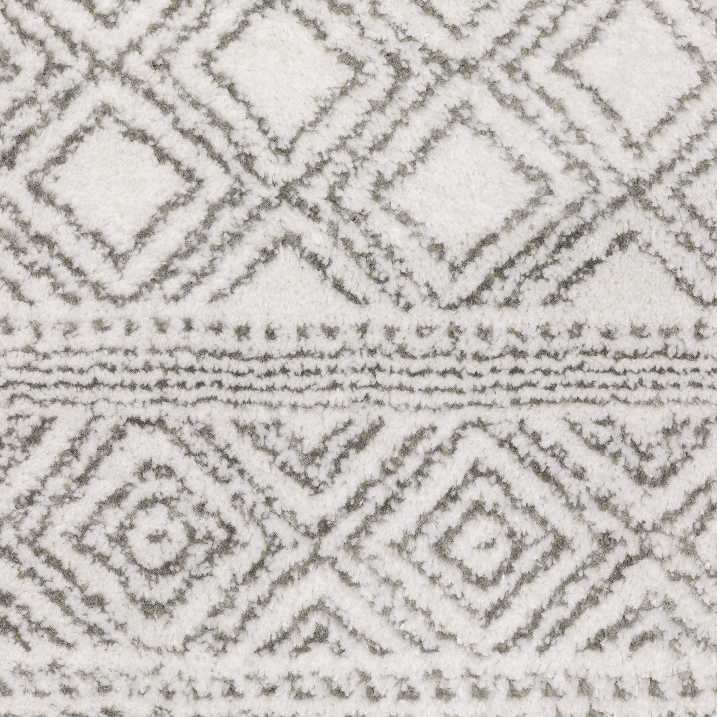 Montecito 094W8 White Distressed Rug