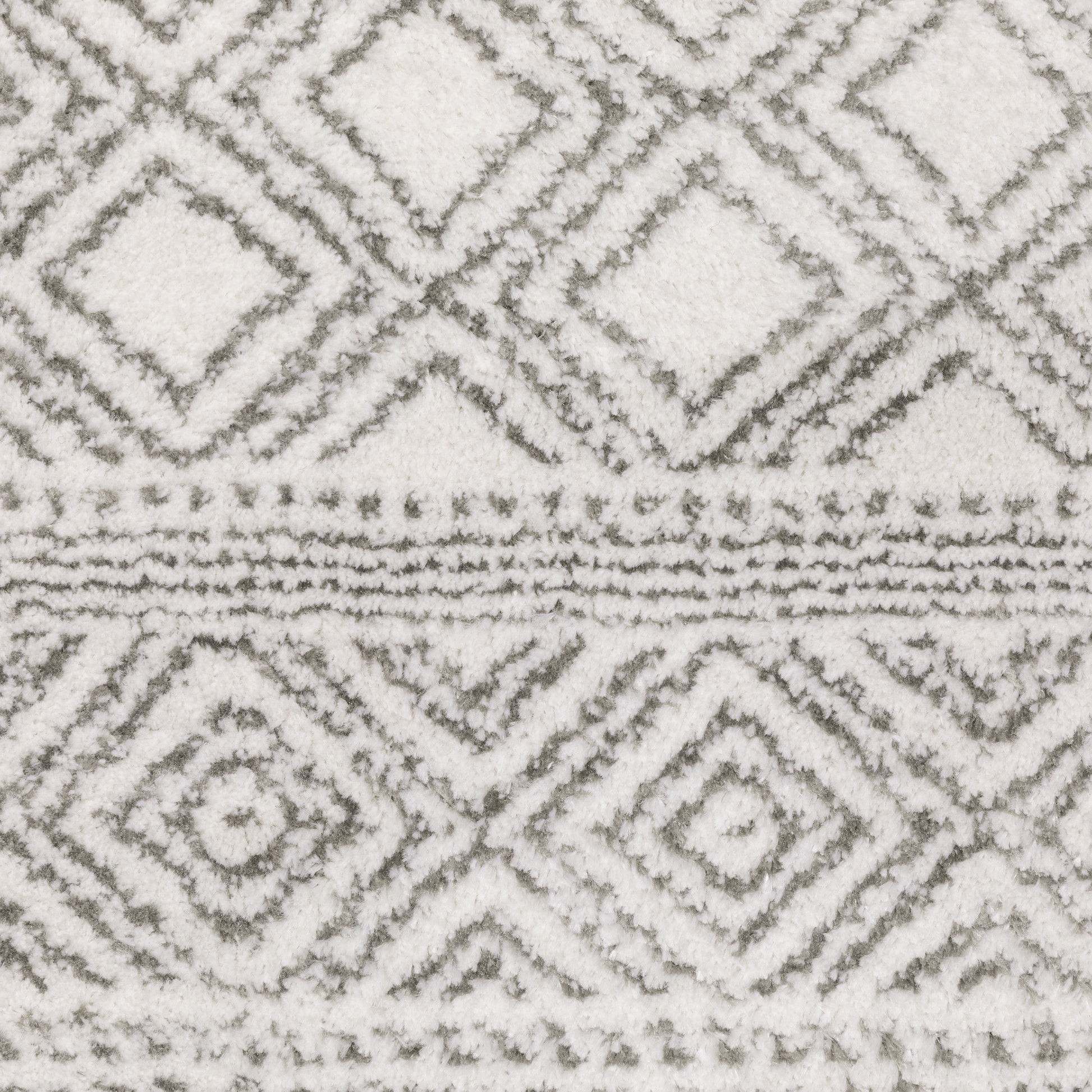 Montecito 094W8 White Distressed Rug