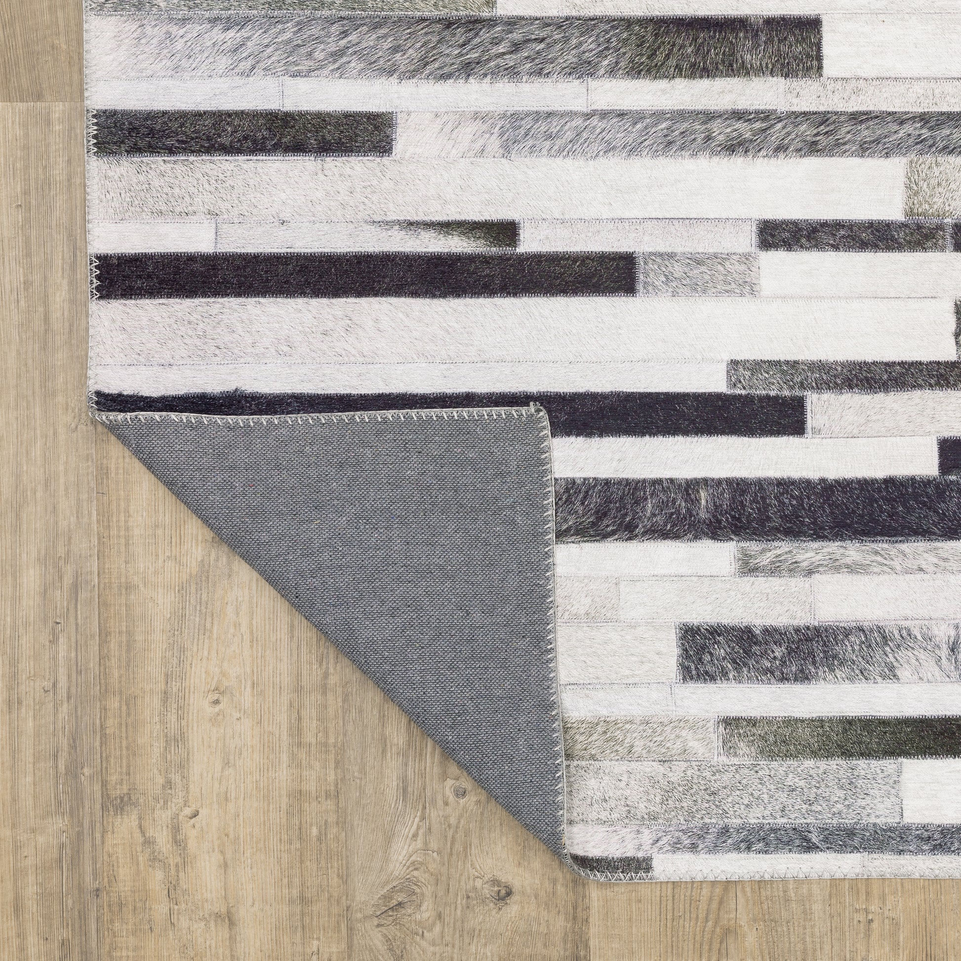 Myers Park Animal Grey/ Charcoal Geometric Flat Weave Rug