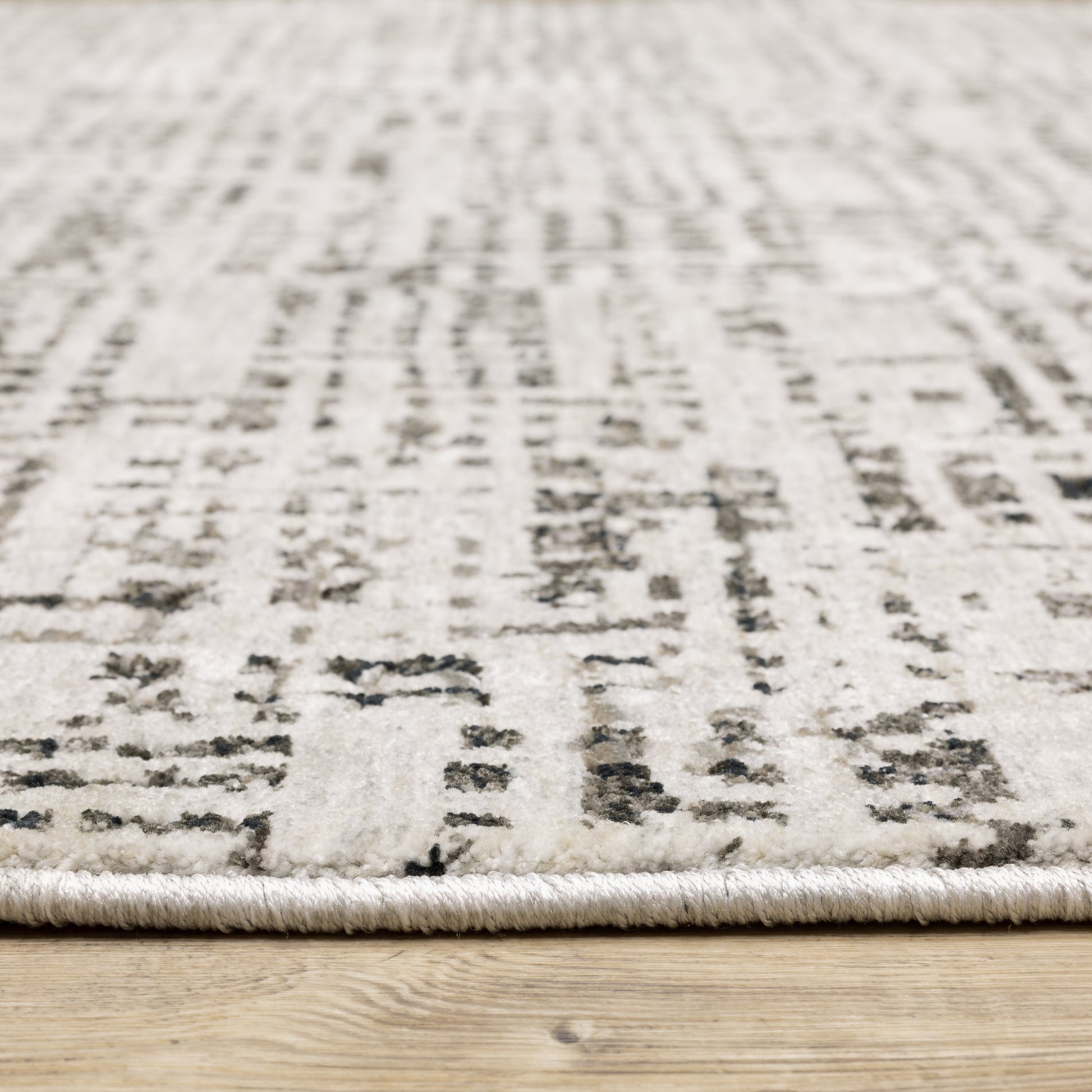 Nebulous Geometric Ivory/ Grey Abstract Cut Pile Rug