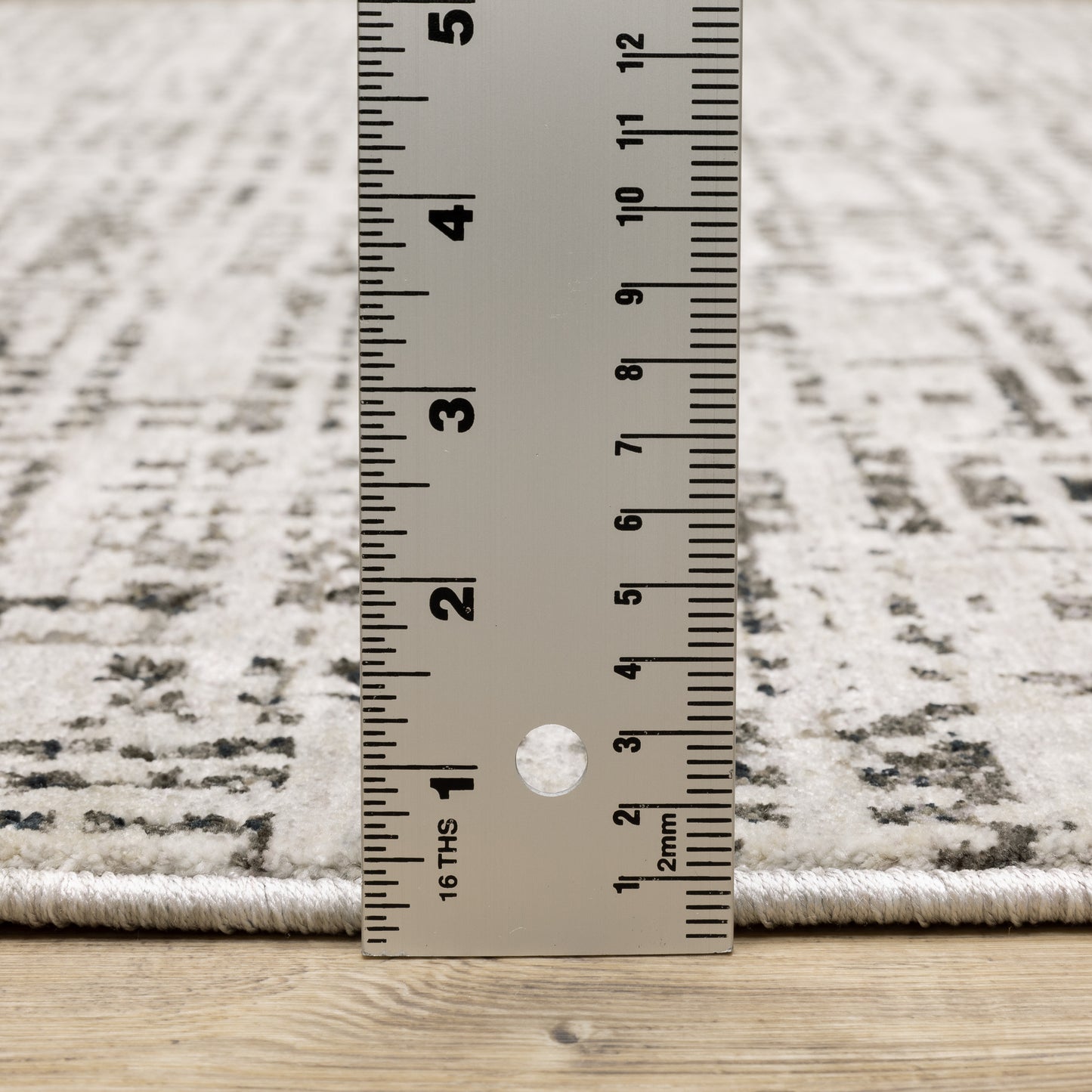 Nebulous Geometric Ivory/ Grey Abstract Cut Pile Rug