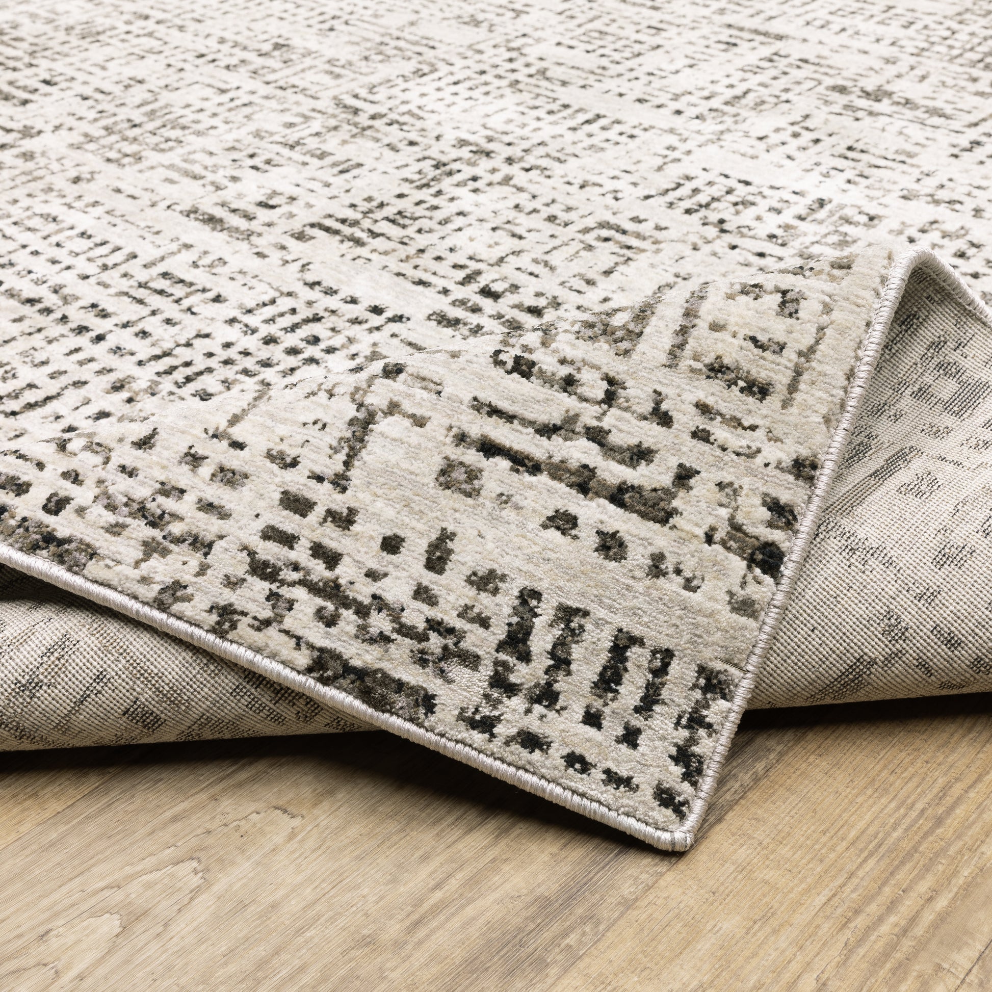 Nebulous Geometric Ivory/ Grey Abstract Cut Pile Rug