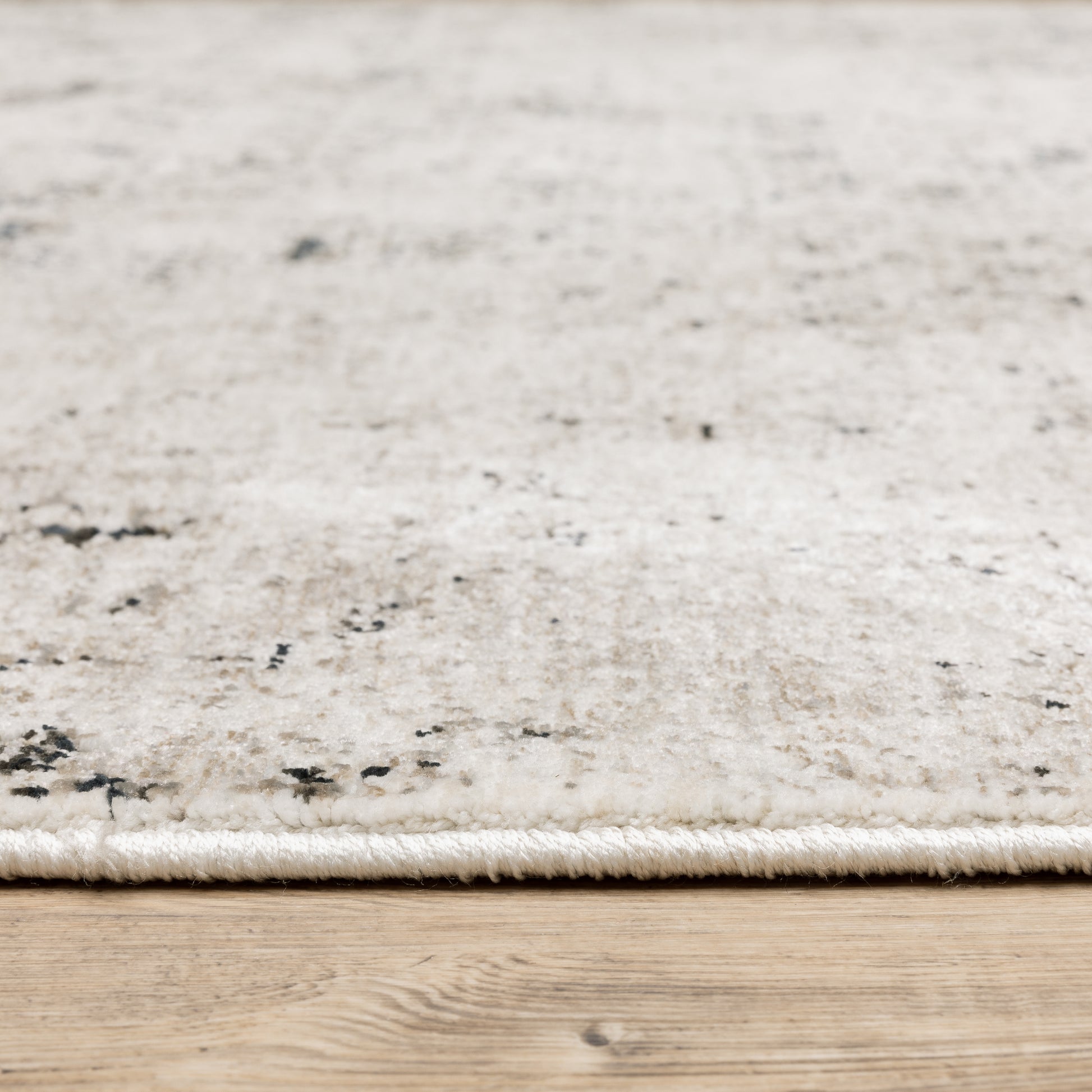 Nebulous Abstract Ivory/ Grey Cut Pile Rug