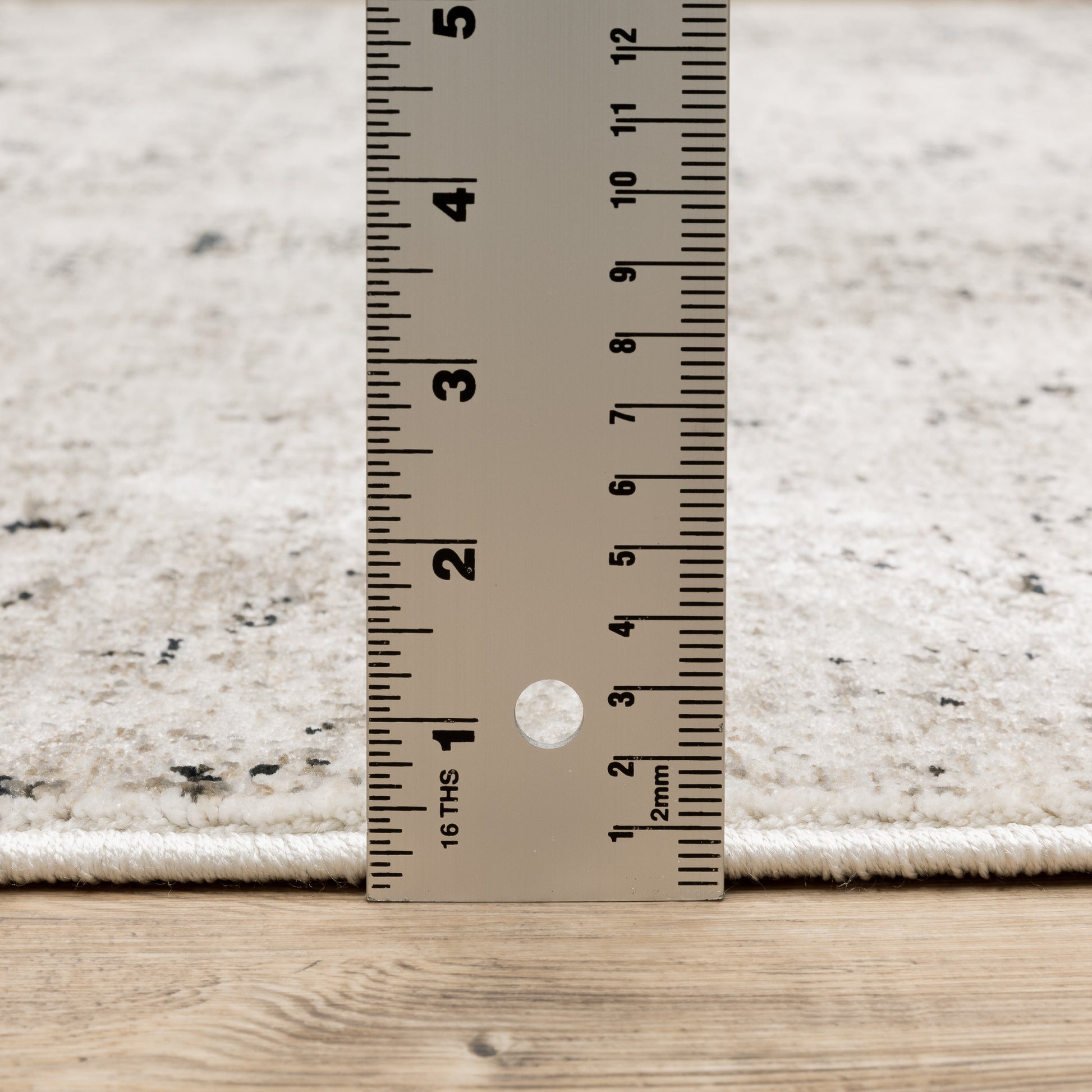 Nebulous Abstract Ivory/ Grey Cut Pile Rug