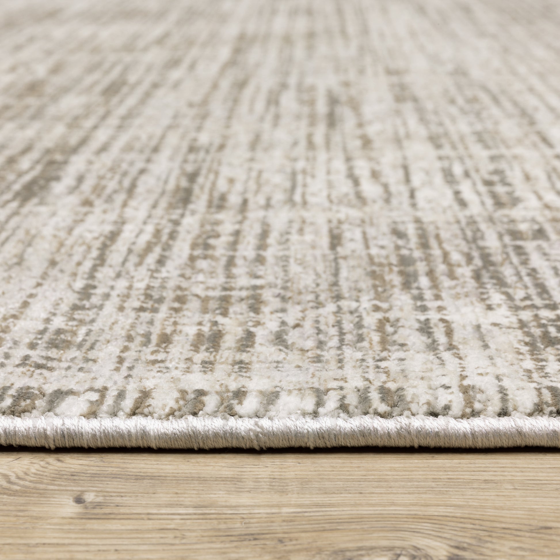 Nebulous Distressed Beige/ Ivory Abstract Cut Pile Rug