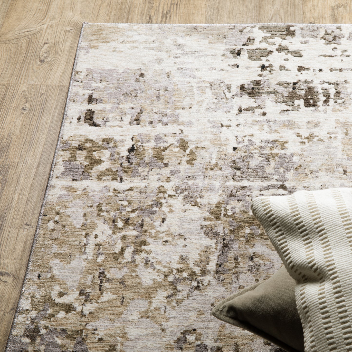Nebulous 091L9 Grey Distressed Rug