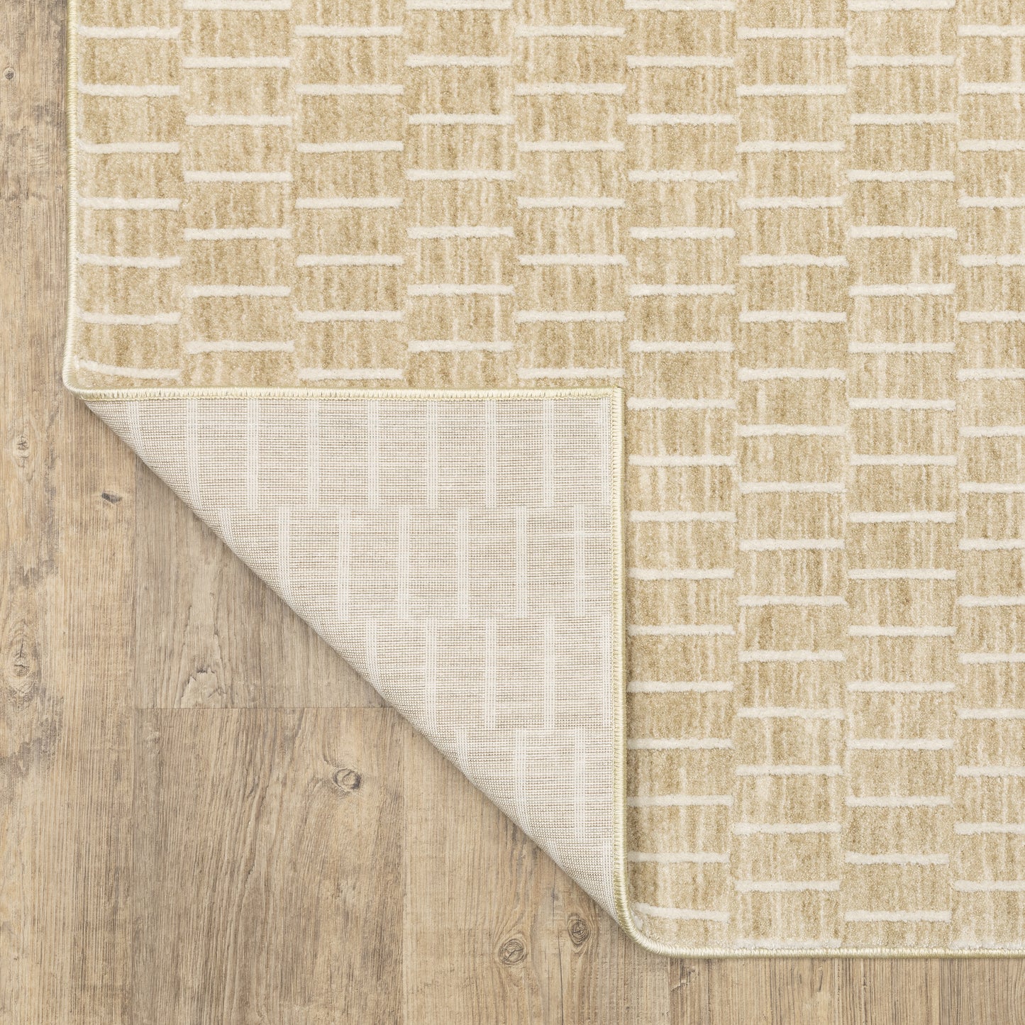 Oliver Geometric Gold/ Beige Cut Pile Rug